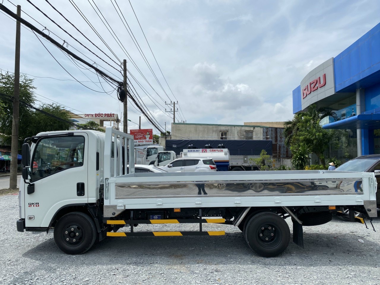 Xe Tải Isuzu QKR 1.9 Tấn Euro 5