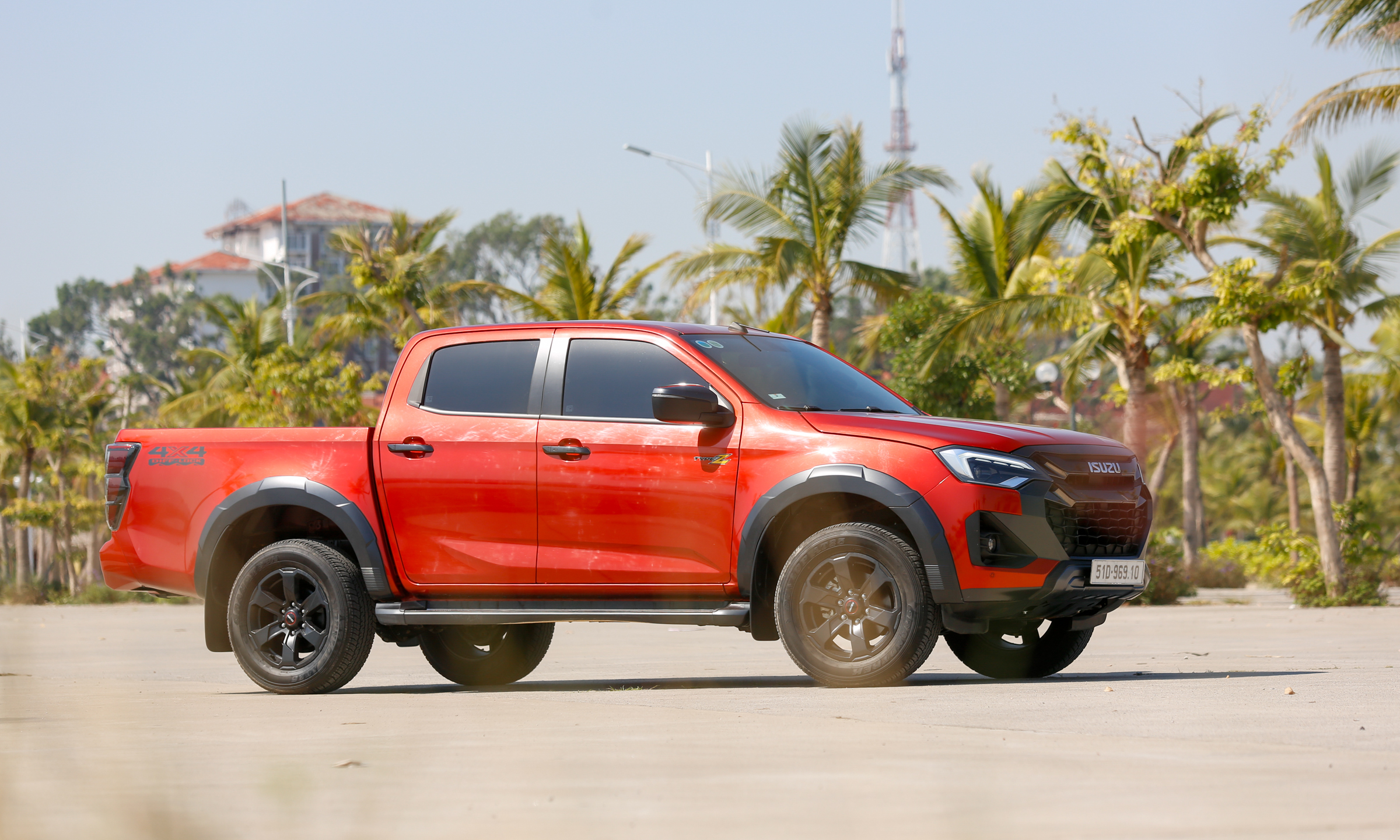 Giá Xe Xe Bán Tải Isuzu Dmax UTZ 2 Cầu, Số Sàn & Chương Trình Khuyến Mãi - Xe Bán Tải Isuzu Dmax UTZ 2 Cầu, Số Sàn