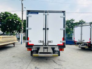 Xe Tải Isuzu 3T5 Thùng Đông Lạnh - Hình 5